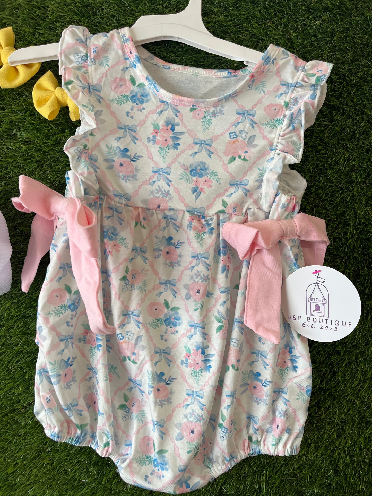 Floral bow set